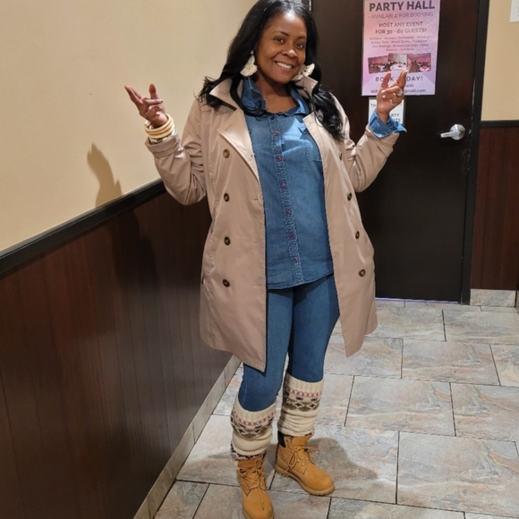 Meet your Posher, She She - Picture 3 of 7